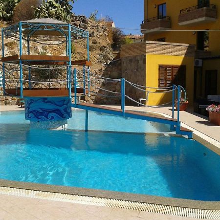 Hotel Le Palme Sant'Anna Arresi Bagian luar foto