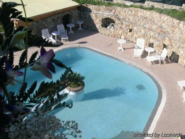 Hotel Le Palme Sant'Anna Arresi Bagian luar foto